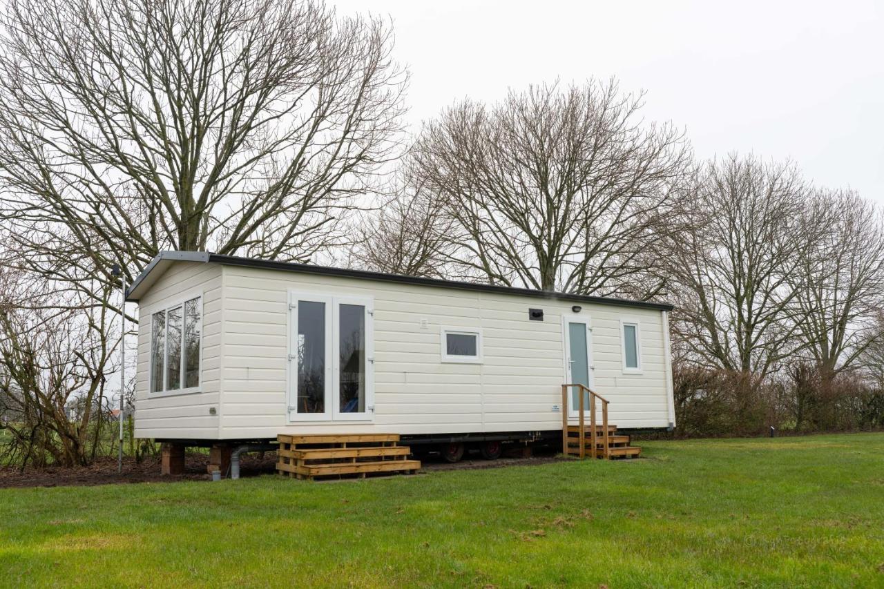Chalets Op Minicamping Dorpszicht Gapinge 外观 照片